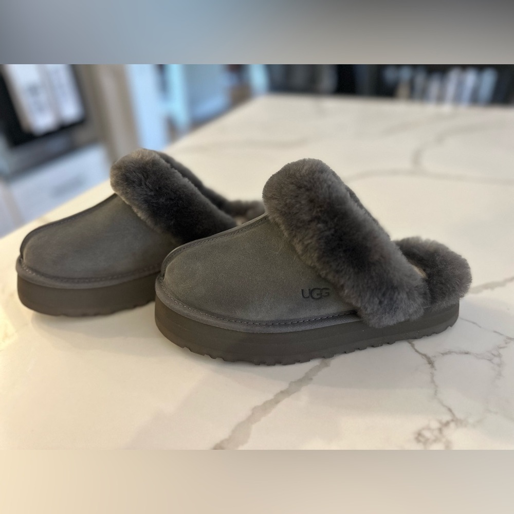 Ugg Disquette Suede Fur Platform Slipper in Charcoal